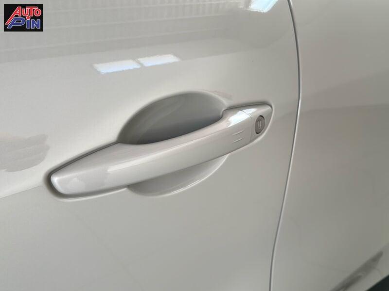 FIAT 600 600 1.2 hybrid La Prima 110cv auto