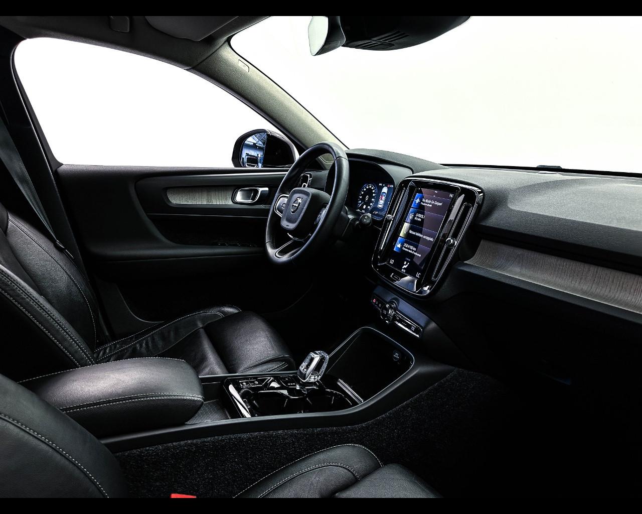 VOLVO XC40 (2017-->) - XC40 T5 Recharge Plug-in Hybrid automatico Plus Bright