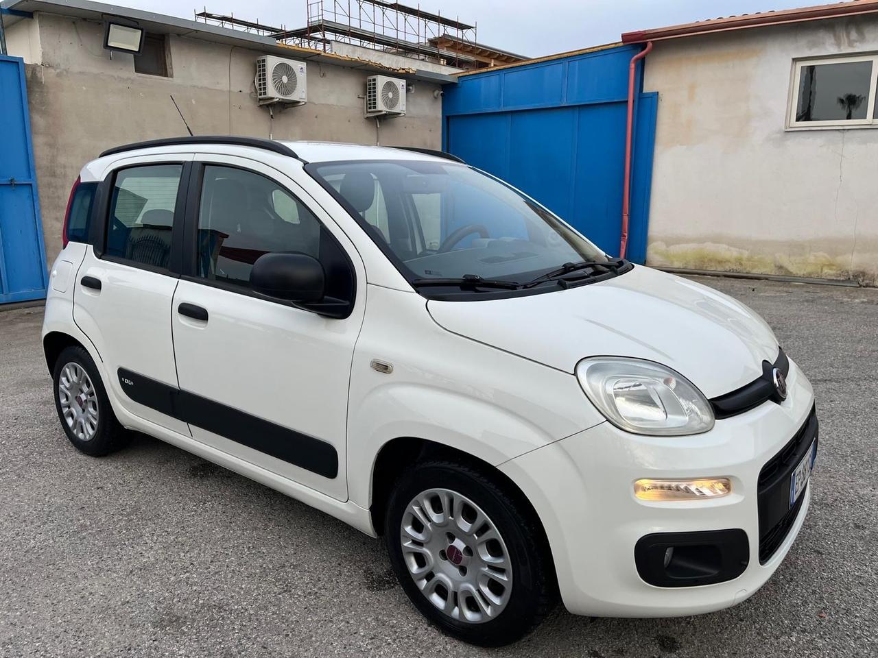 Fiat Panda -1.2 gpl-lounge-full-02/2013