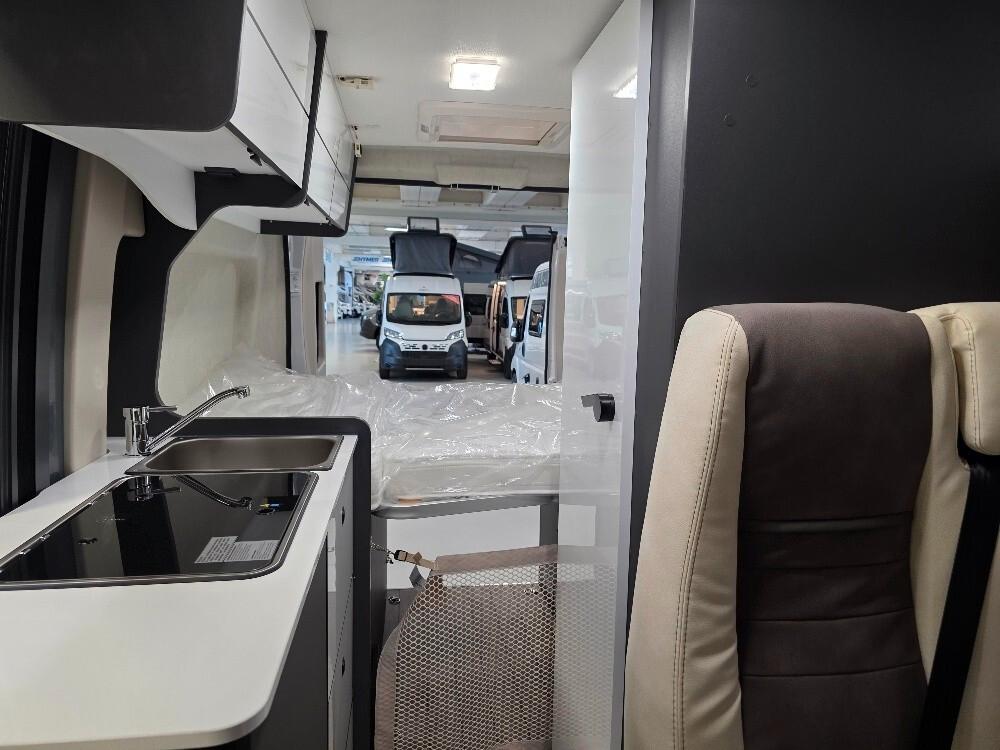 CAMPER MCLOUIS VAN 1 NEXT