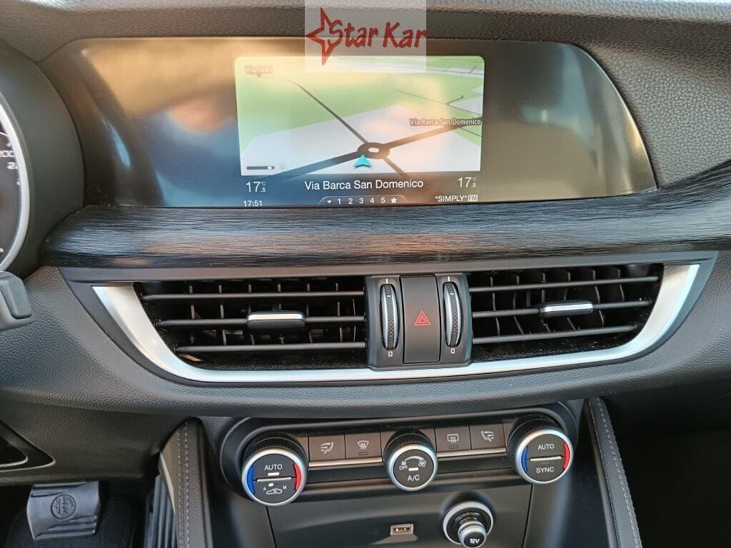 Alfa Romeo Stelvio 2.2 Turbodiesel 160 CV AT8 RWD