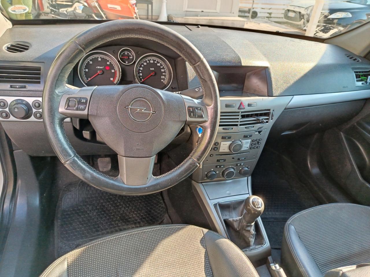 Opel Astra 1.7 CDTI 101CV 5 porte Enjoy