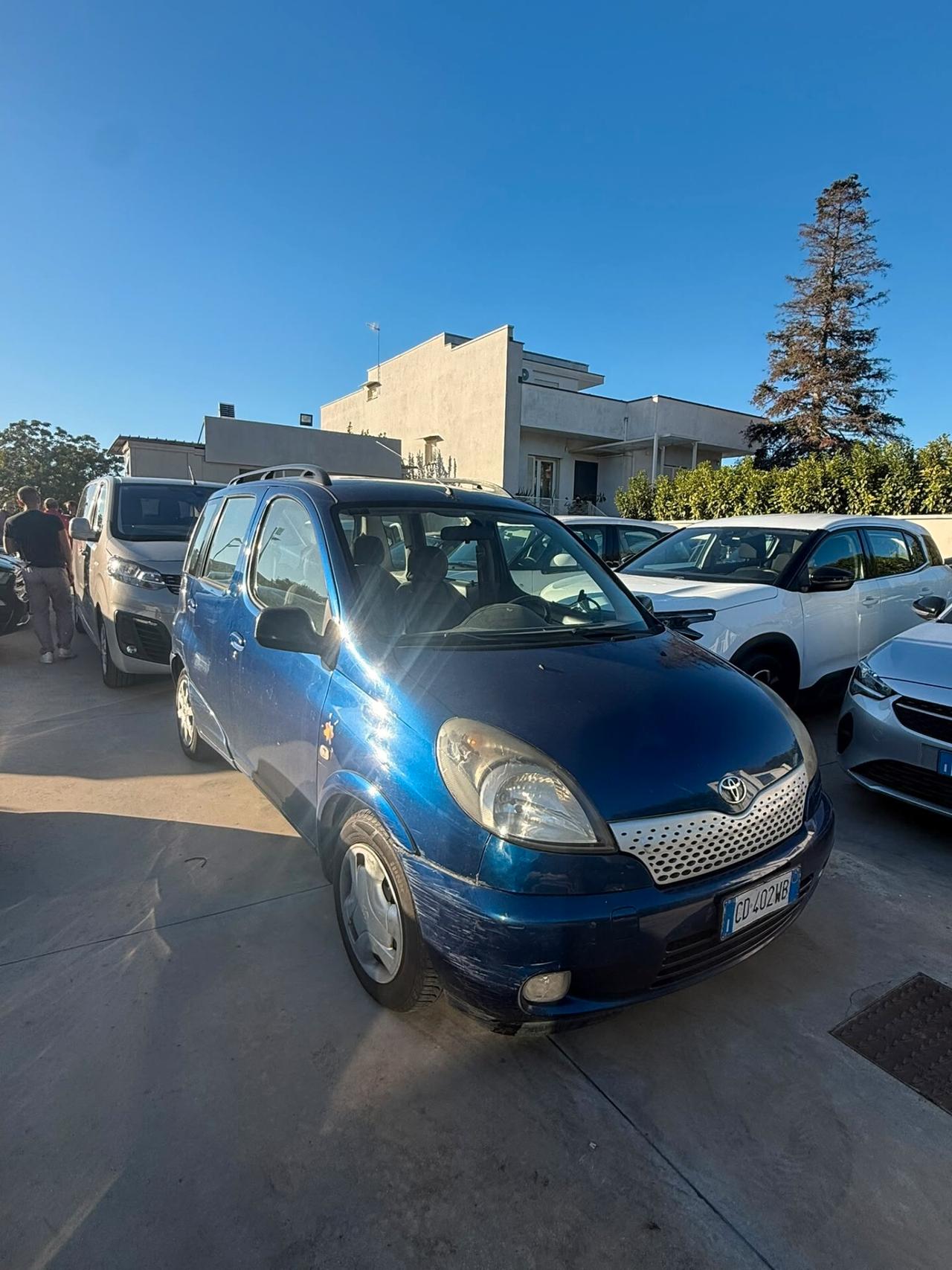 Toyota Verso yaris benz/gpl
