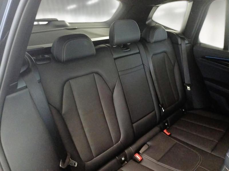 BMW 109 CV INSPIRING SUV