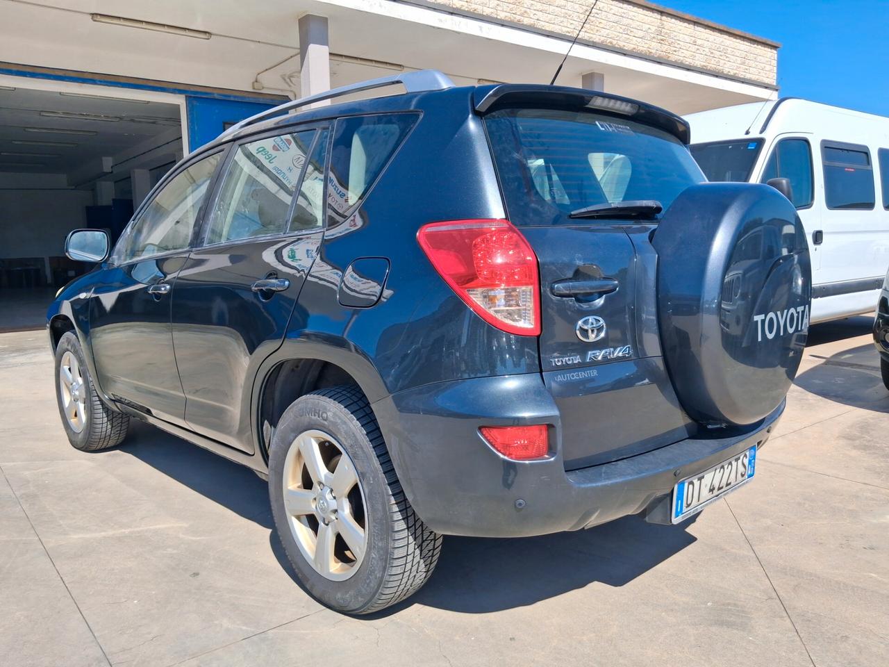 TOYOTA Rav4 Sol 2.200 D-4D 136cv 4WD