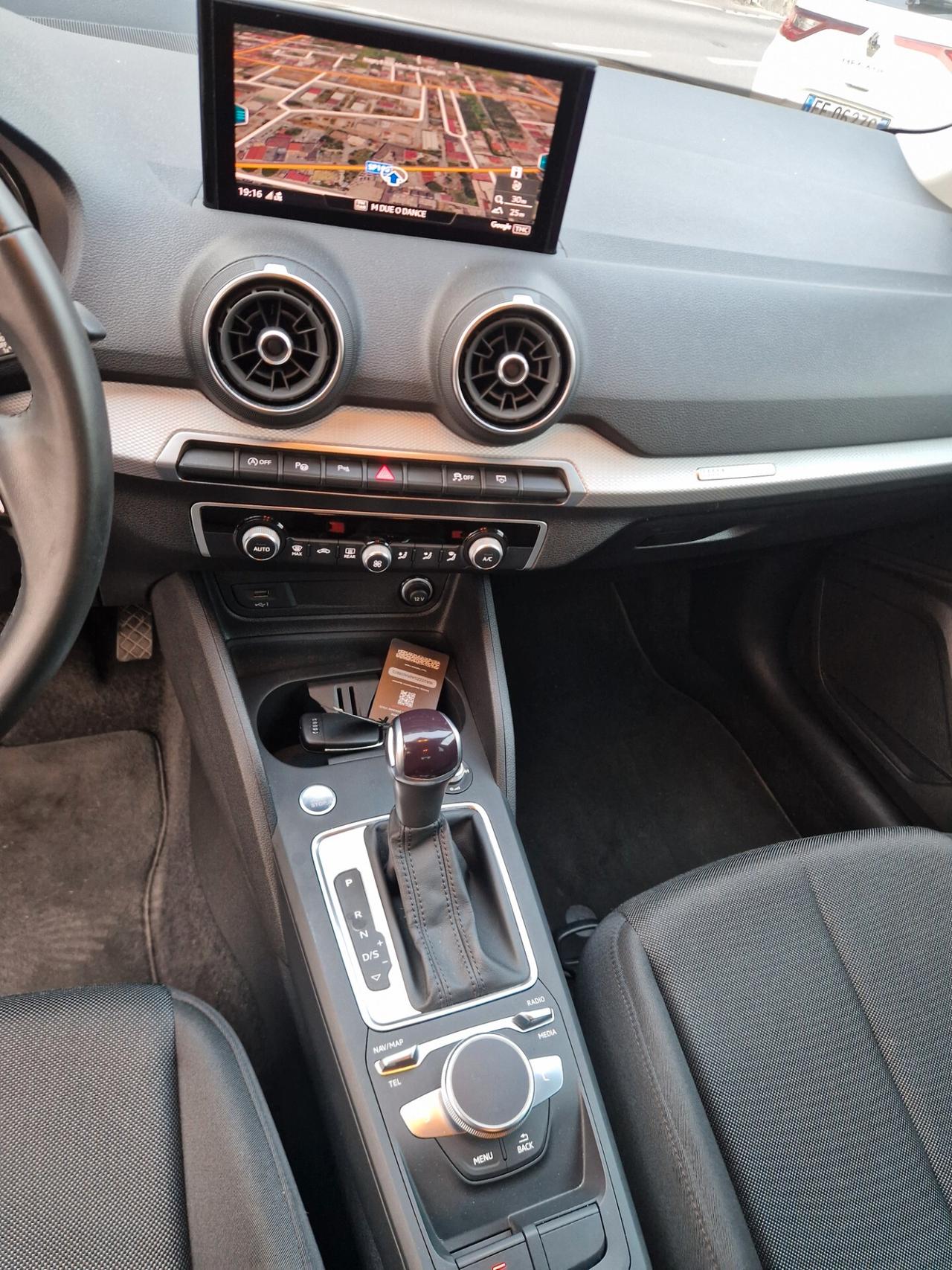 Audi Q2 30 TDI S tronic Business Advanced