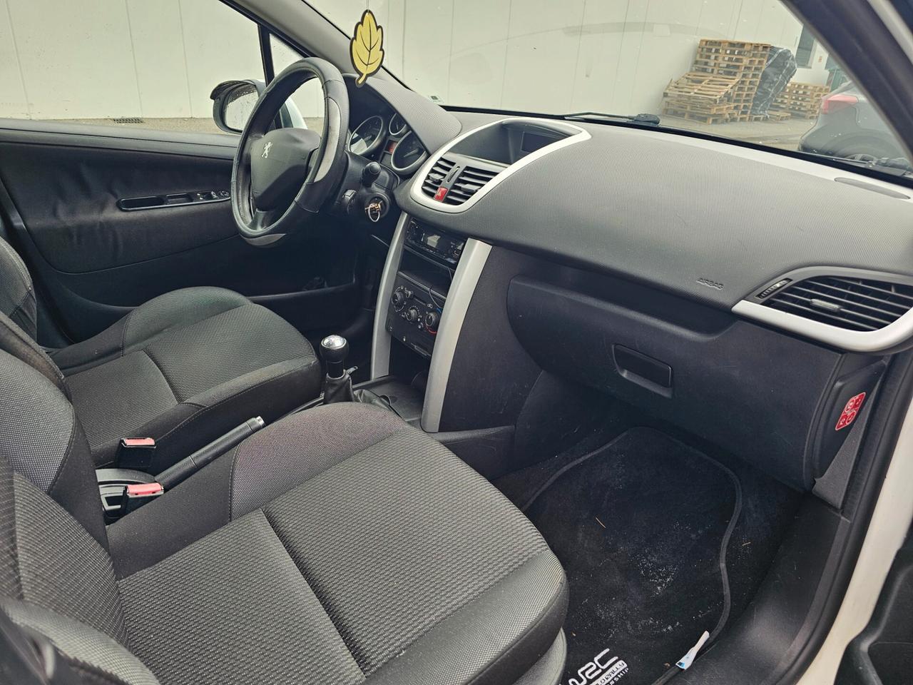 Peugeot 207 Plus 1.4 8V 75CV 5p. ECO GPL
