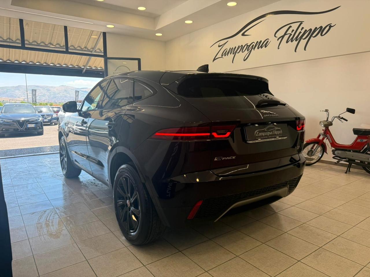 Jaguar E-Pace 2.0D 150CV R-Dynamic 2018
