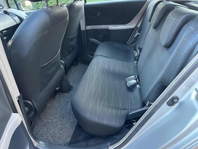 TOYOTA Yaris 1.0 5 porte Sol
