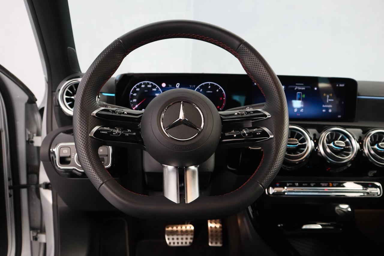 MERCEDES-BENZ A 200 D AUTOMATIC AMG LINE PREMIUM