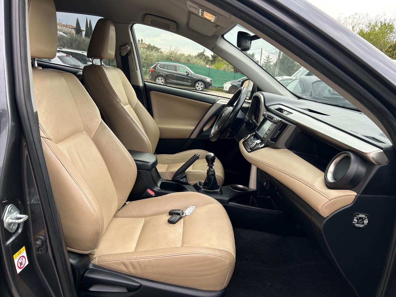 Toyota RAV 4 RAV4 2.0 D-4D 4WD Lounge
