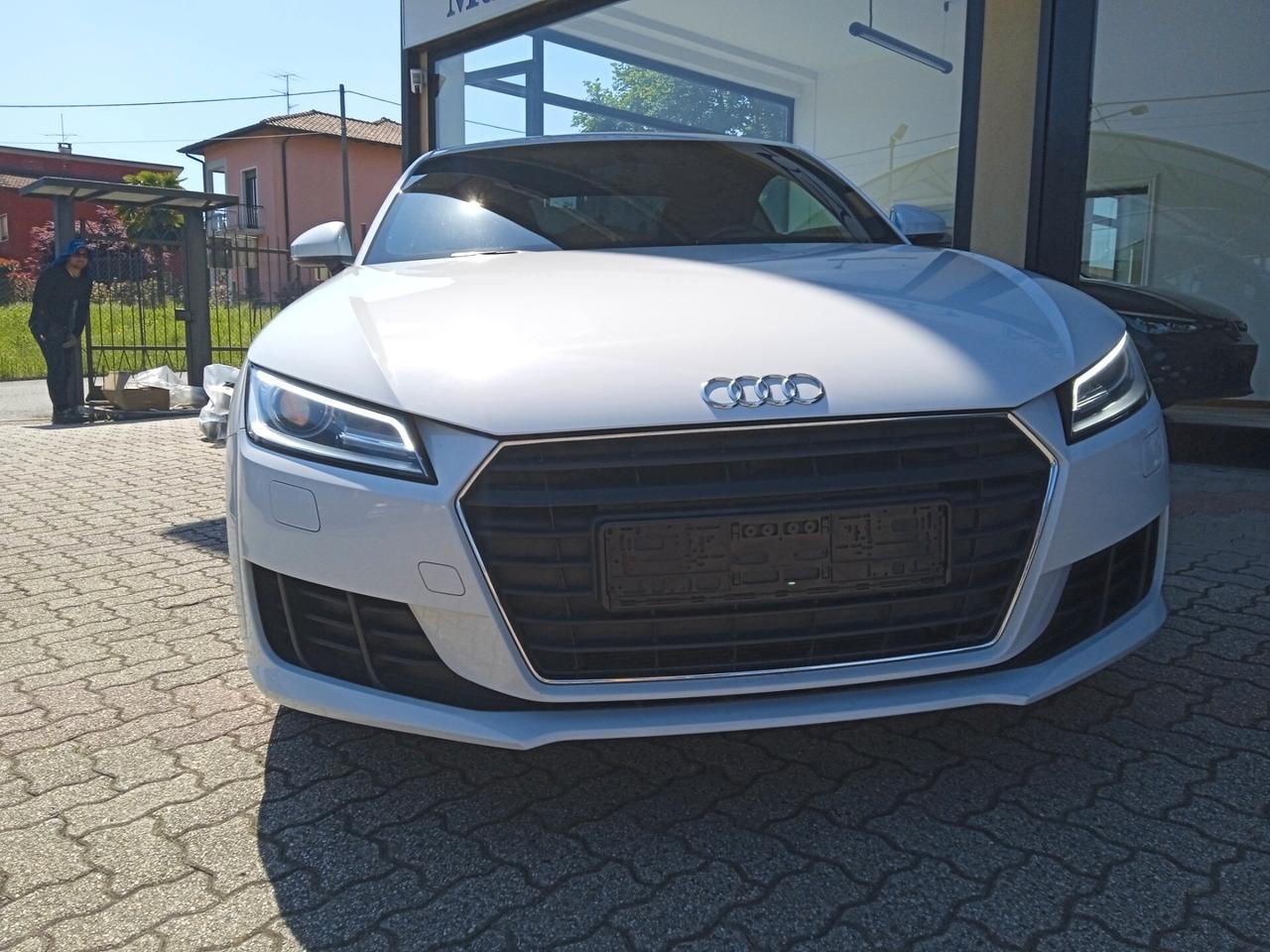Audi TT DESIGN DSG LED NAVY SENS PARK CRUISE CONTROL SEDILI RISCALDATI PRONTA CONSEGNA