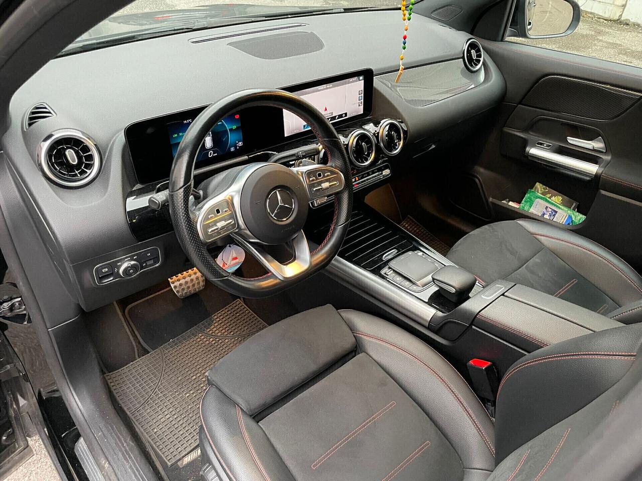 MERCEDES GLA 180d AUTOMATIC PREMIUM