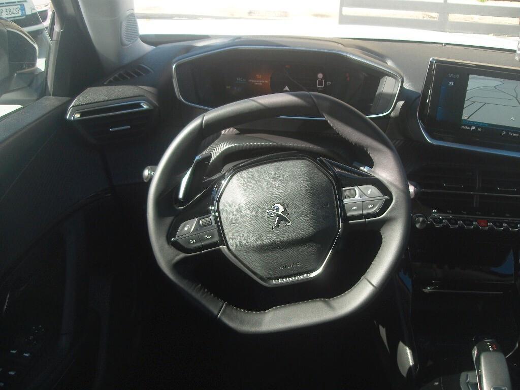 Peugeot 2008 BlueHDi 130 EAT8 Allure Pack - 2022