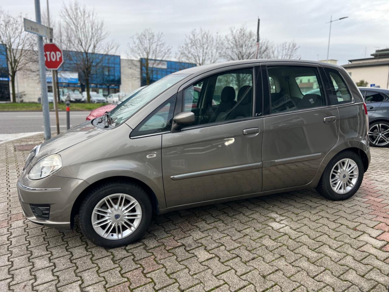 Lancia MUSA 1.4 16V Oro Plus