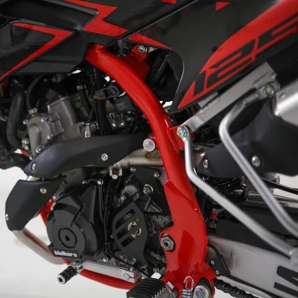 SWM SM 125 R Motard 125 A1 Estate Promo