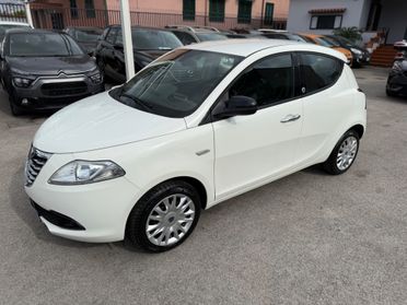 Lancia Ypsilon 1.2 69 CV 5 porte GPL Ecochic Silver