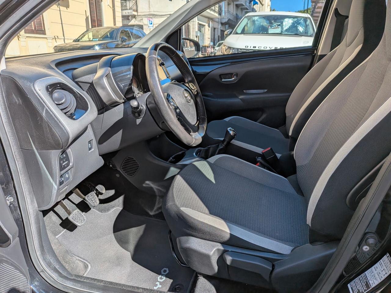 Toyota Aygo Connect 1.0 VVT-i 72 CV 5 porte x-clusiv
