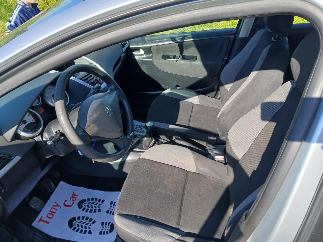 Peugeot207 1.4HDi 70CV 5p. PERFETTE CONDIZIONI