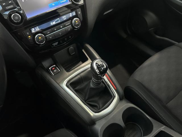 NISSAN Qashqai 1.2 DIG-T Tekna