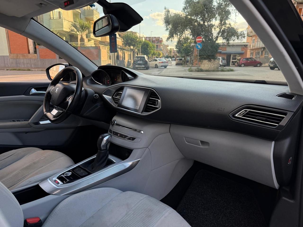 Peugeot 308 BlueHDi 120CV CAMBIO AUTOMATICO