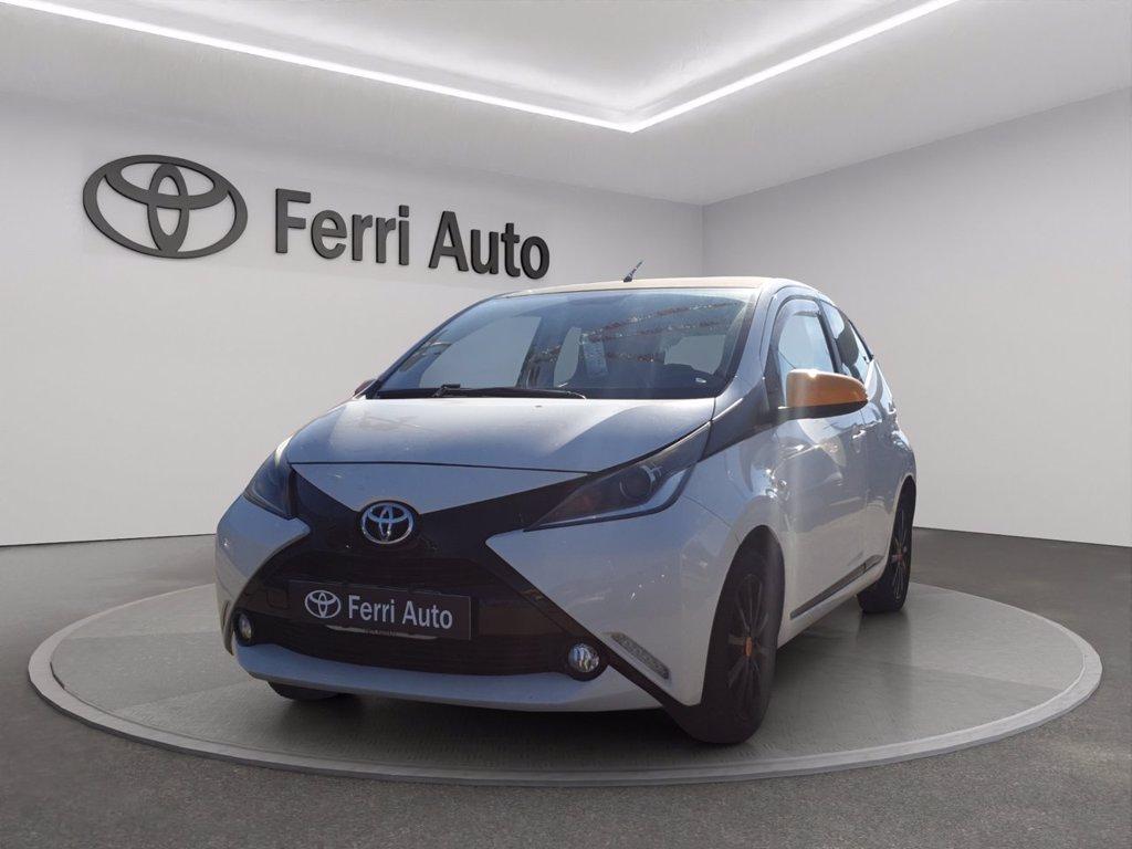 TOYOTA Aygo 5p 1.0 x-play my15 del 2015