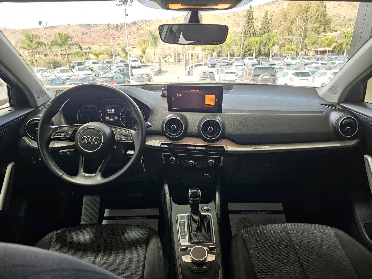 Audi Q2 30 2.0 tdi Business s-tronic