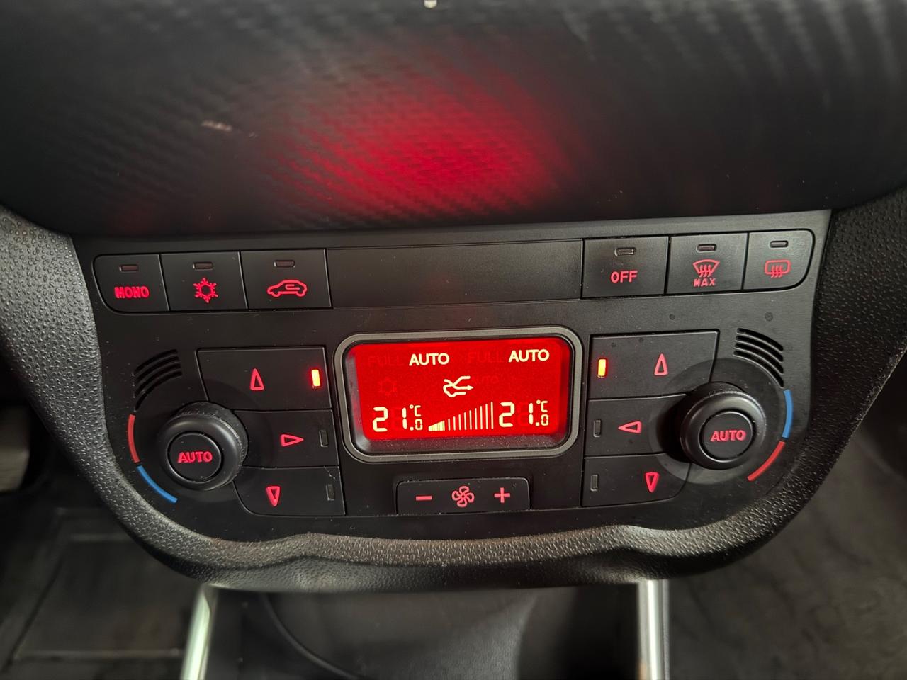 Alfa Romeo MiTo 1.4 105 CV S&S Distinctive Ok neo