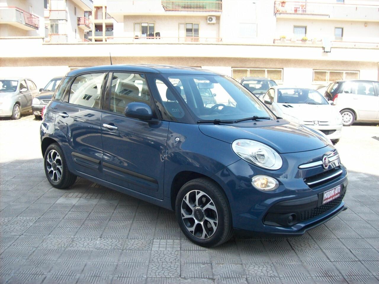 Fiat 500L 1.3 Multijet 95CV Business Navy