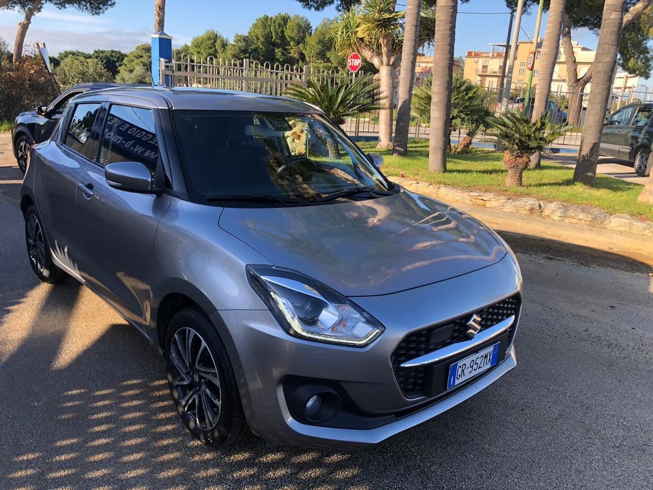 Suzuki Swift 1.2 Hybrid Top