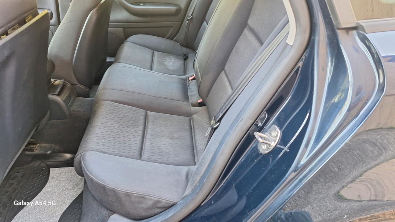 Audi A4 2.0 16V TDI Avant