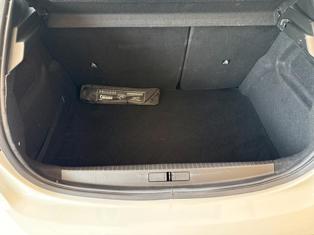 Peugeot 208 100cv 5 porte Allure