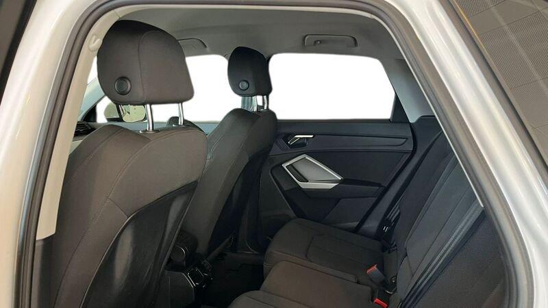 Audi Q3 1.5 35 TFSI Business Advance S Tronic