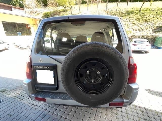 Mitsubishi Pajero 2.5 TDI GLX anno 2004