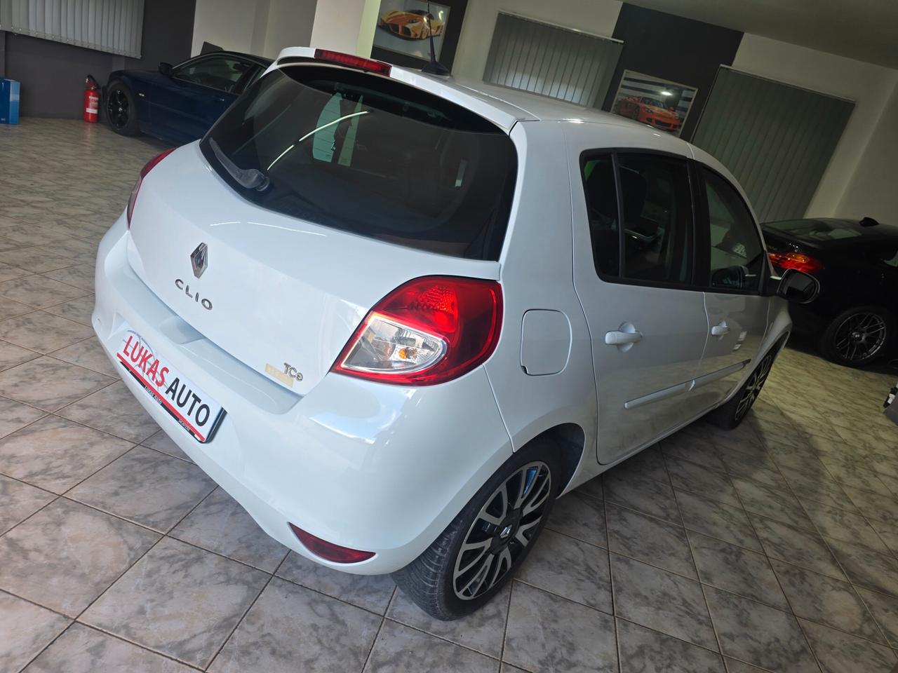 Renault Clio 1.2 16V 5 porte Dynamique
