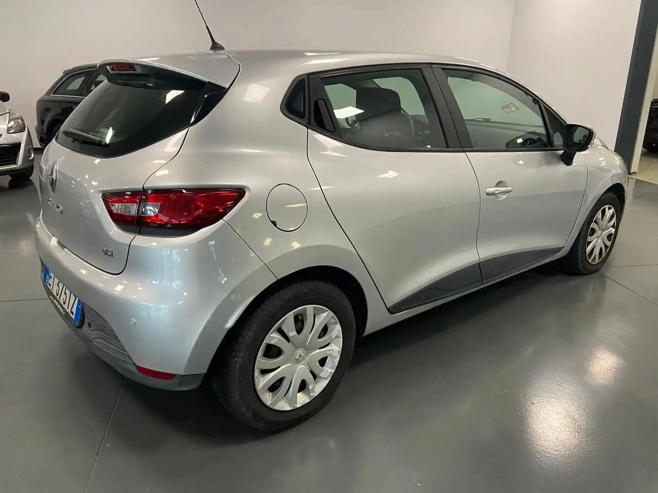 Renault Clio 1.5 dCi 8V 75CV 5 porte Live OK NEOPATENTATI