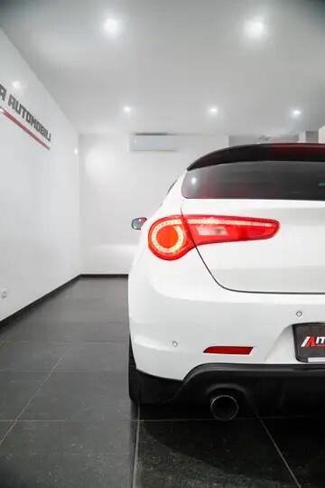 Alfa Romeo Giulietta 1750 TBi Quadrifoglio Verde