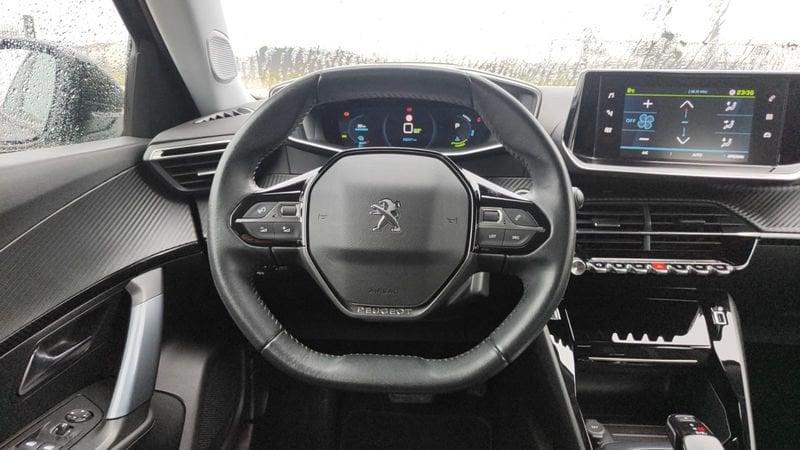 Peugeot 2008 motore elettrico 136 CV Allure