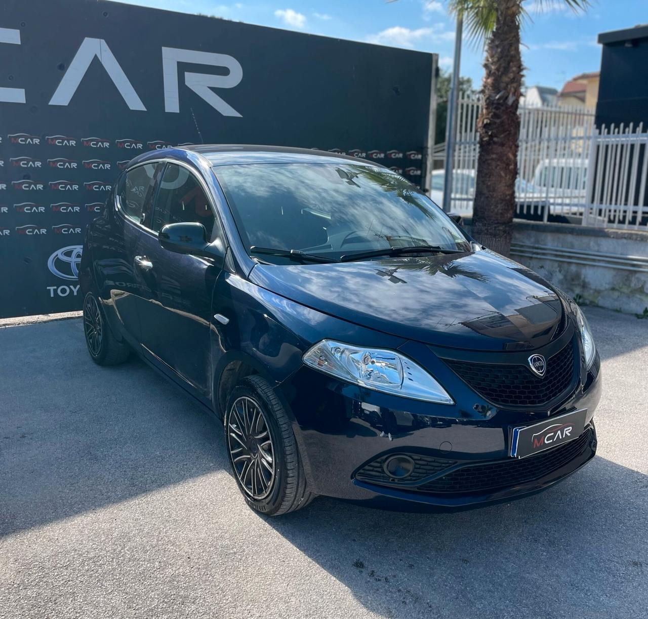 Lancia Ypsilon 1.2 69 CV 5 porte GPL Ecochic Gold