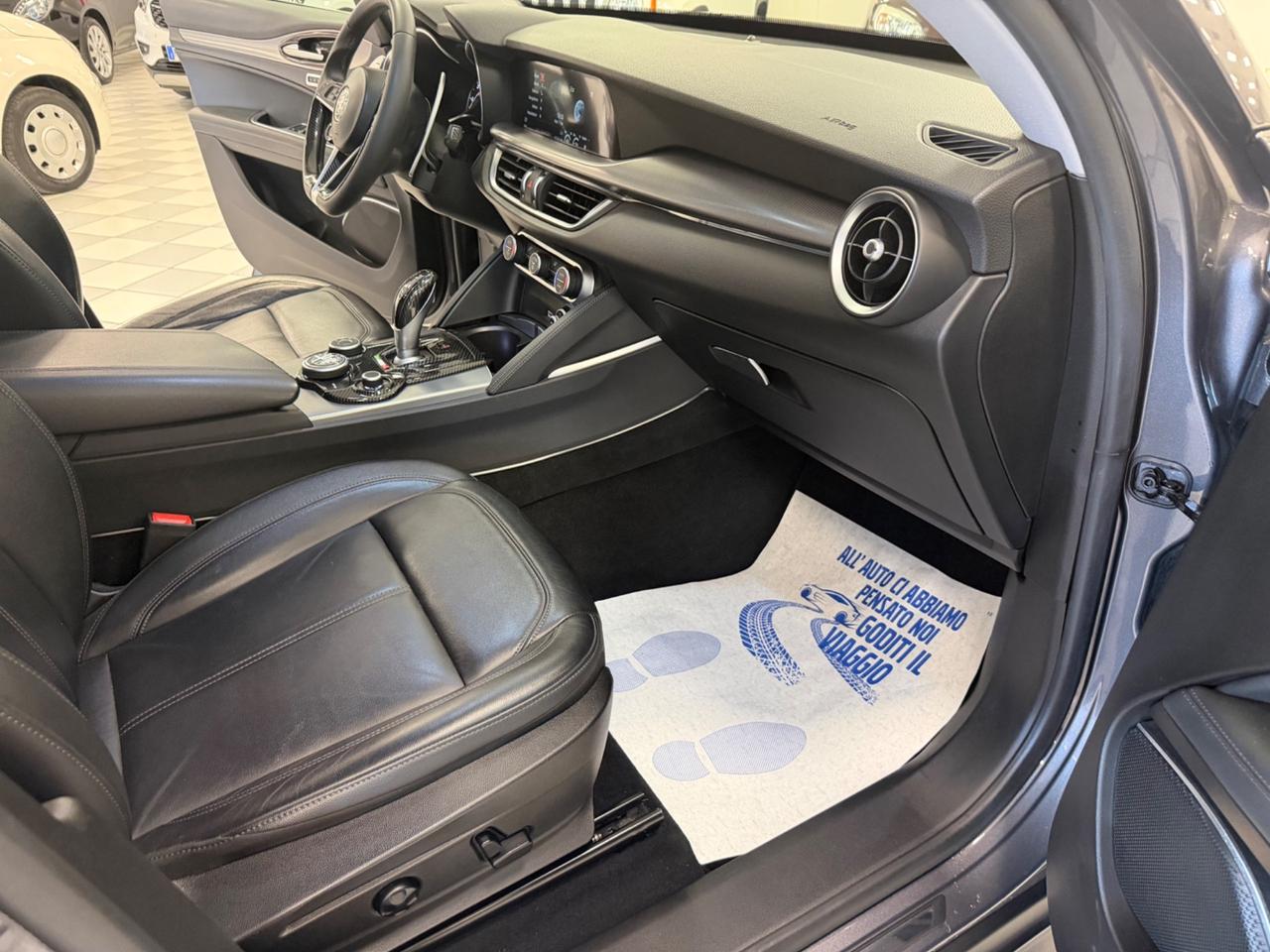 Alfa Romeo Stelvio 2.2 Turbodiesel 210 CV AT8 Q4 Super