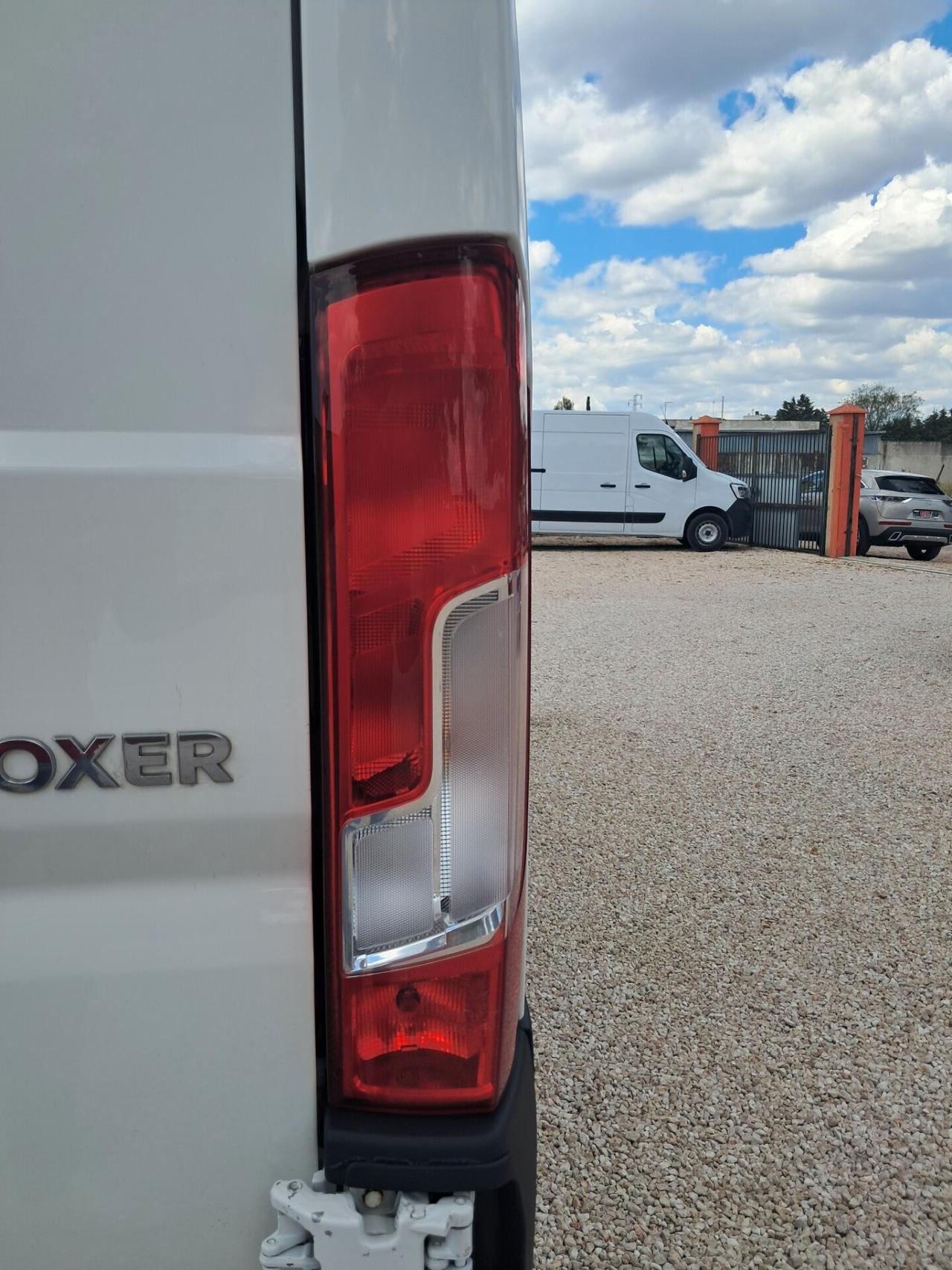 Peugeot Boxer 333 2.2 BlueHDi 140*CLIMA