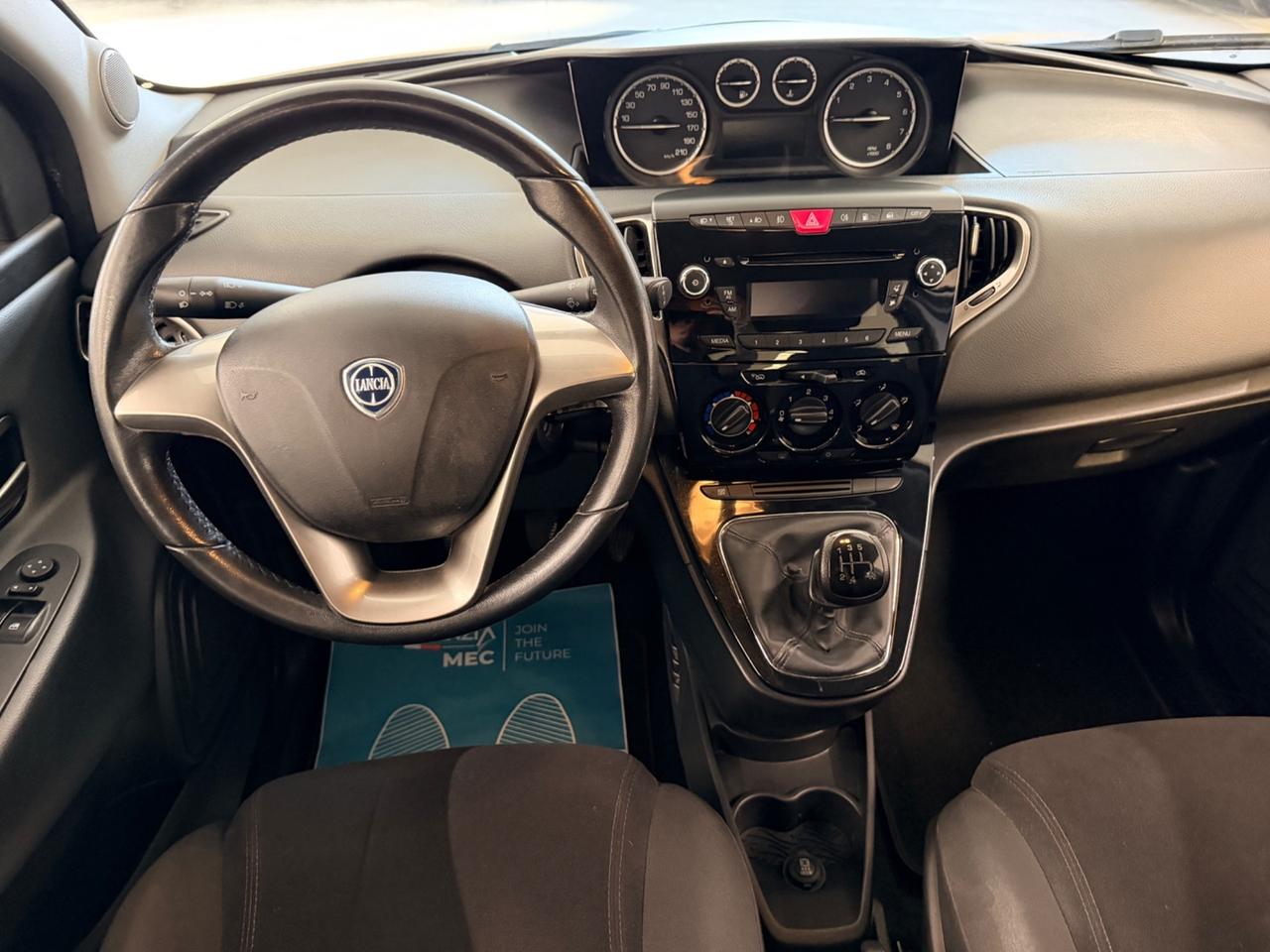 Lancia Ypsilon 0.9 TwinAir 85 CV 5 porte Metano Ecochic Gold