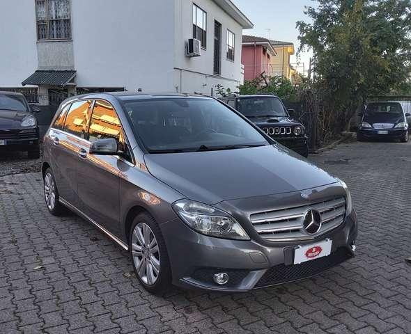 Mercedes-Benz B 180 benzina automatica E6...