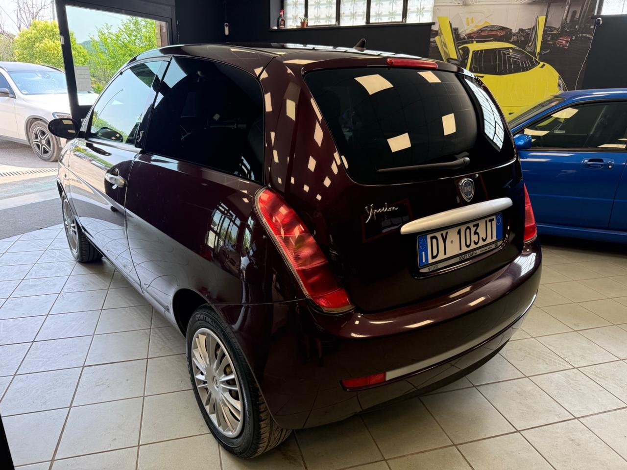 Lancia Ypsilon 1.3 MJT 75 CV Argento