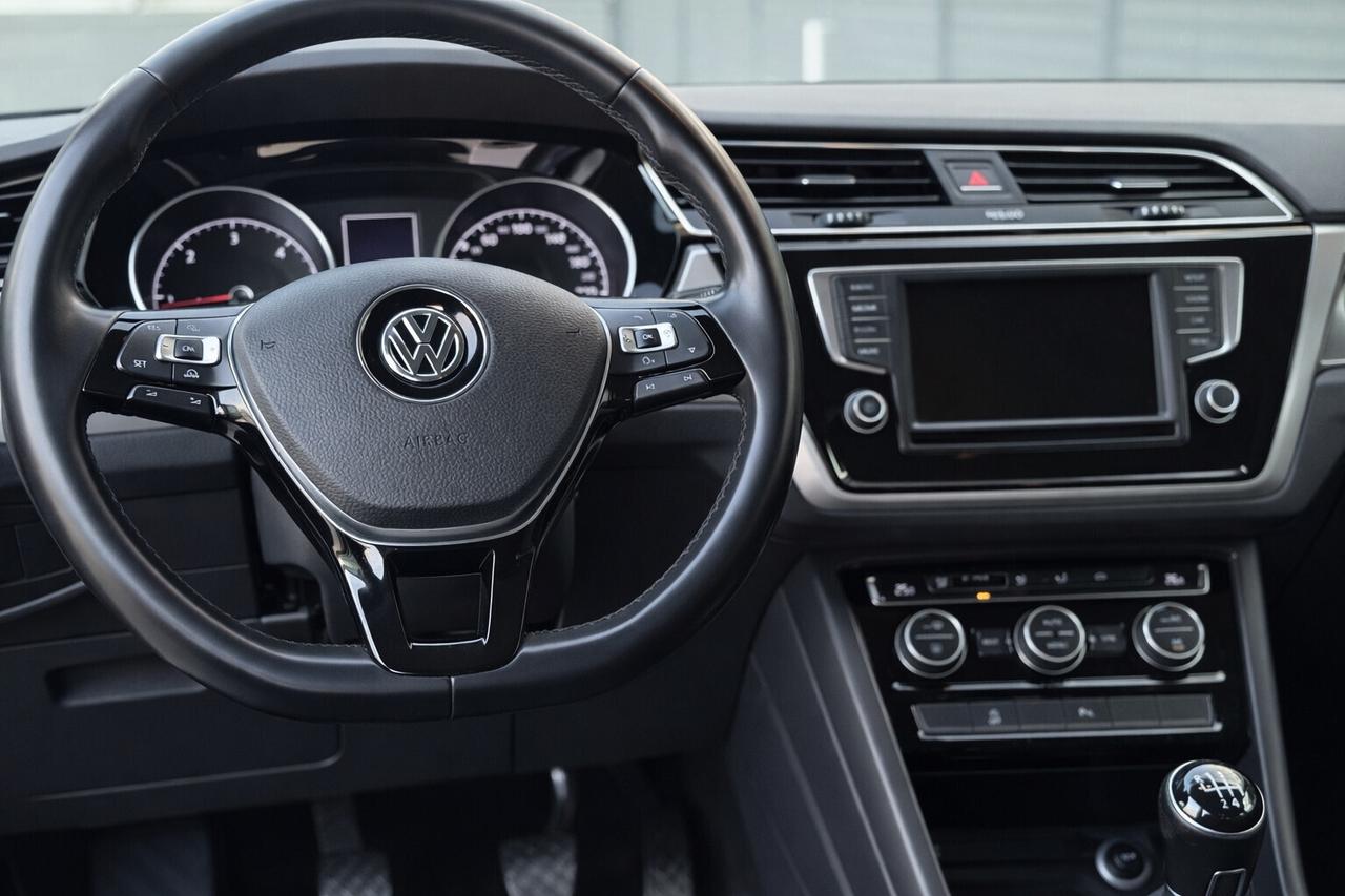 Volkswagen Touran 1.6 TDI Comfortline 7 POSTI!