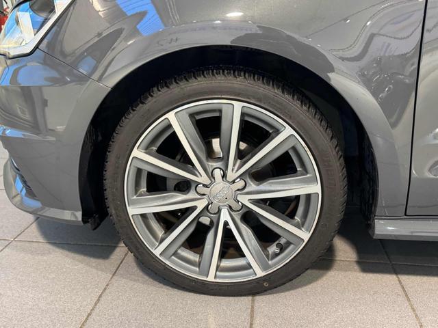 AUDI A1 SPB 1.0 TFSI ultra S tronic S-LINE