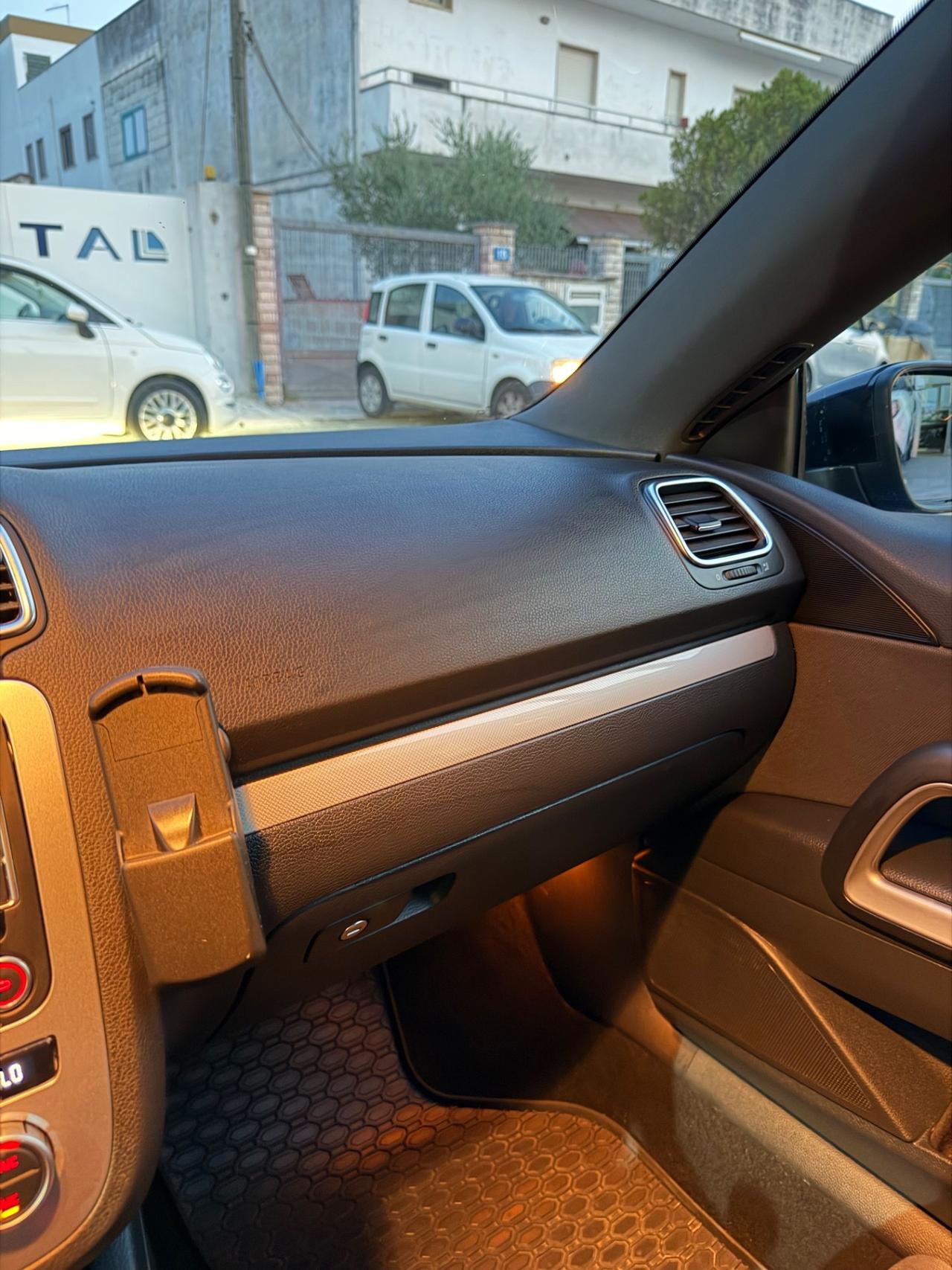 Volkswagen Scirocco 1.4 122 cv TSI-2012/LED/SENSORI/PELLE/NAVI