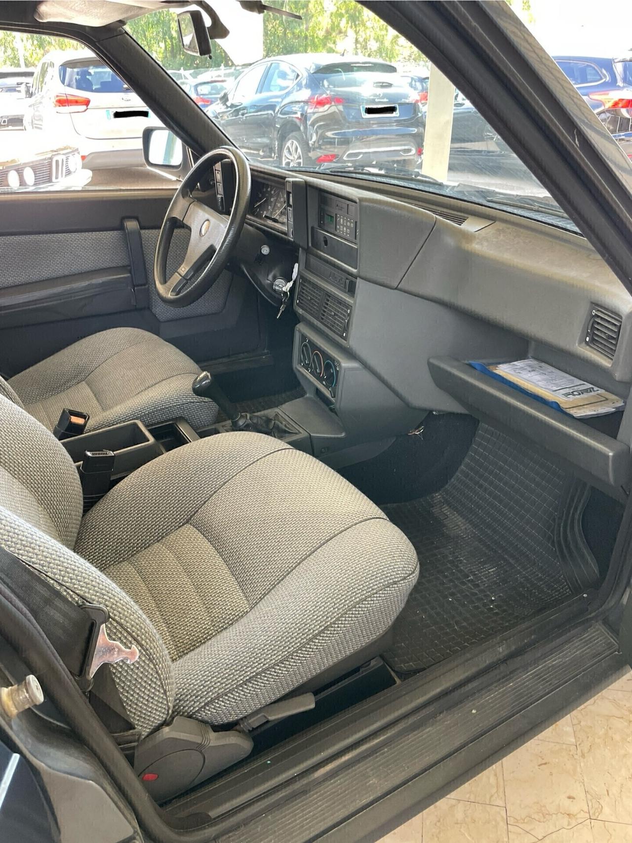 Alfa Romeo 75 1.8