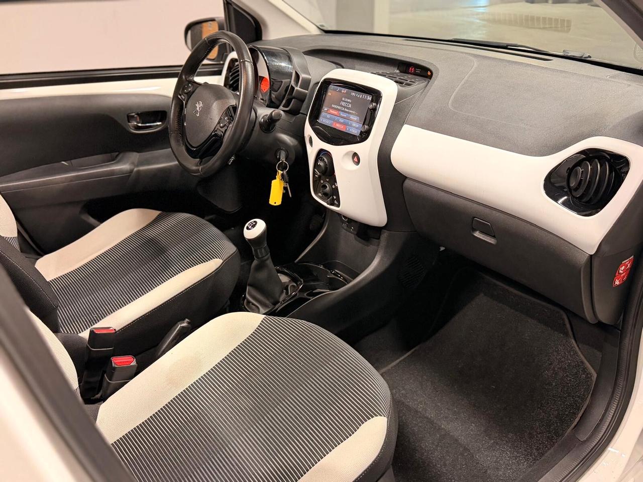 Peugeot 108 PureTech 82 5 porte Allure TOP!