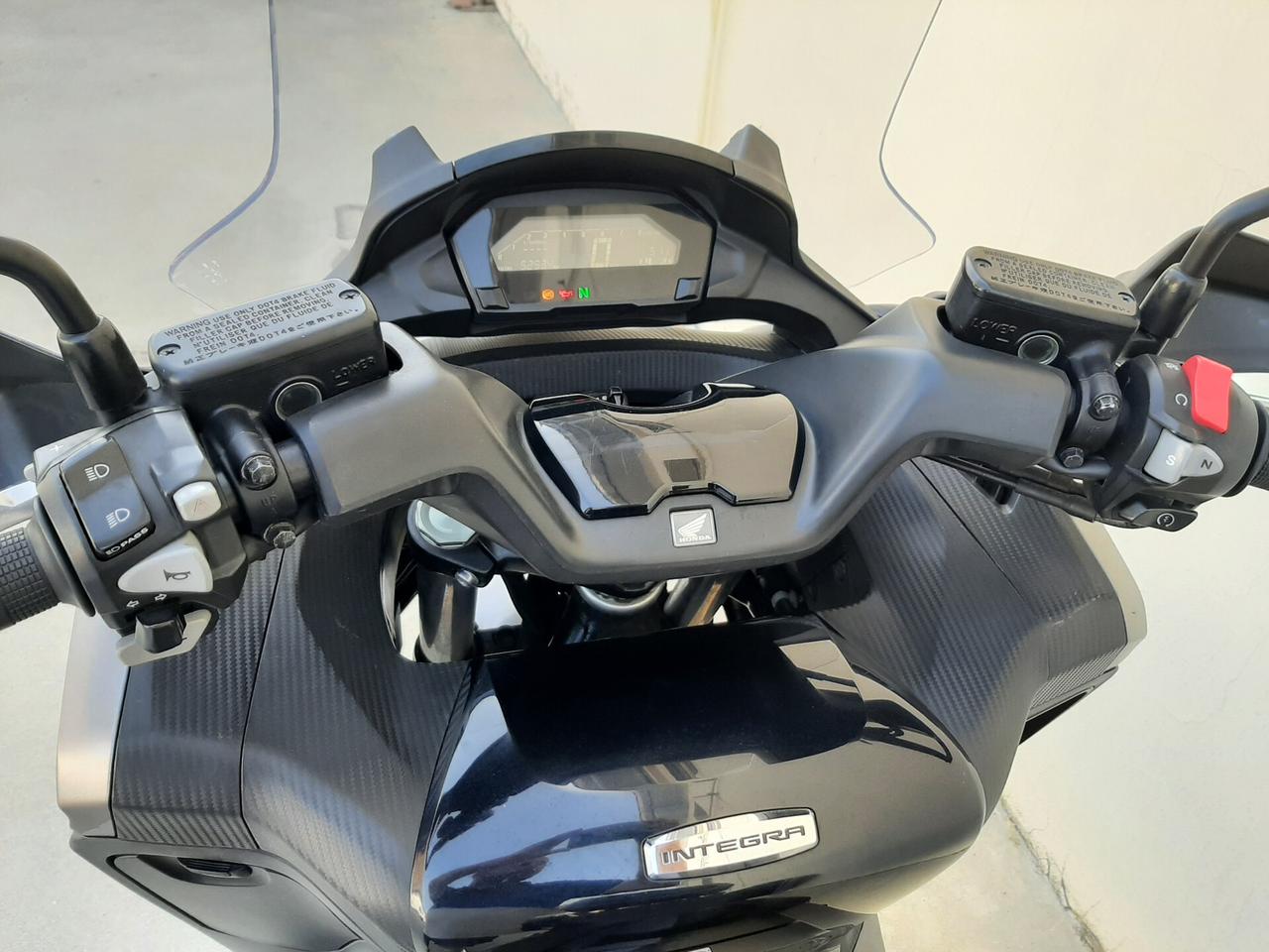 Honda Integra 750 S - ABS